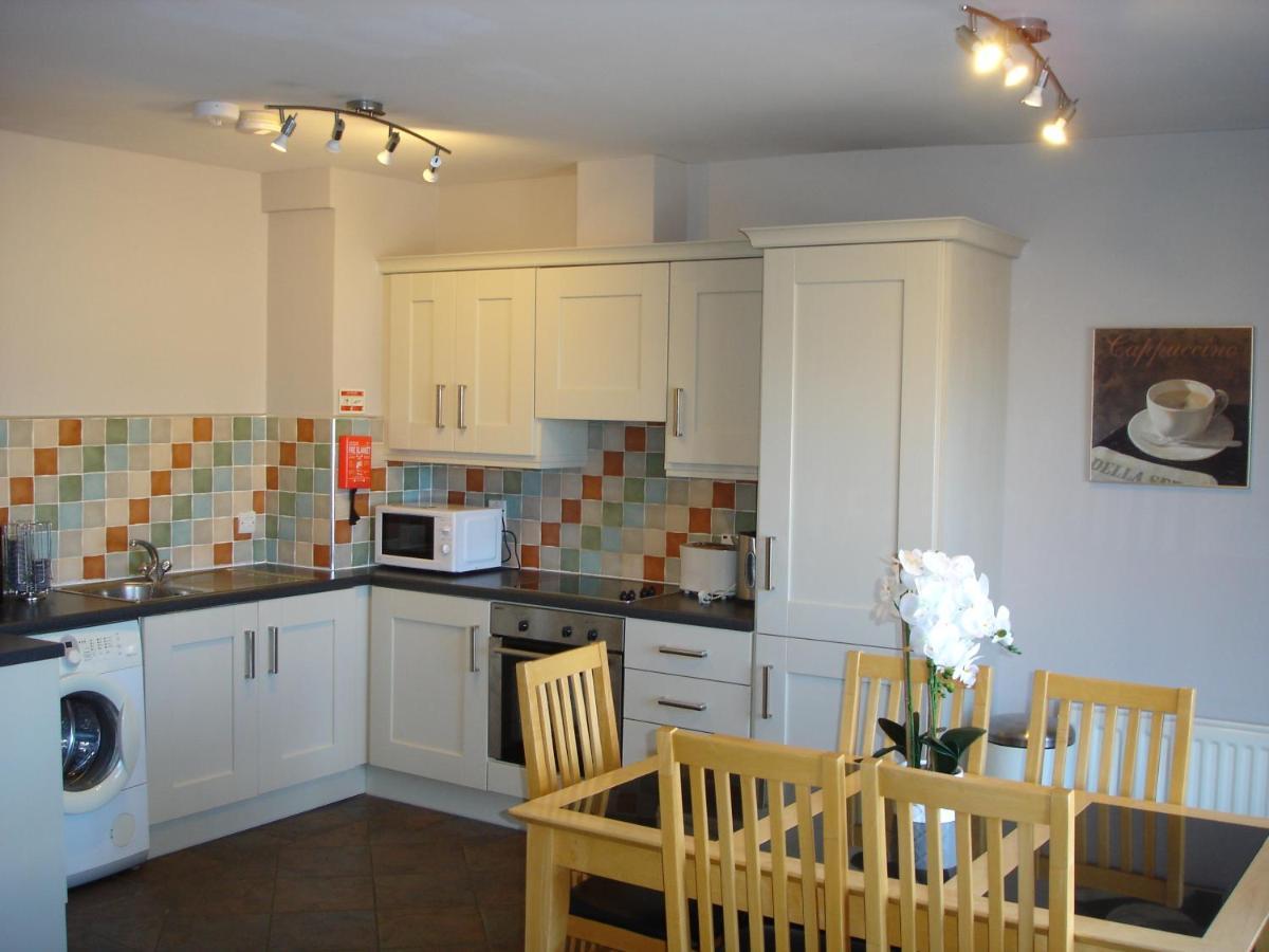 ניוקאסל Apt 7A Waterfoot Apartment מראה חיצוני תמונה